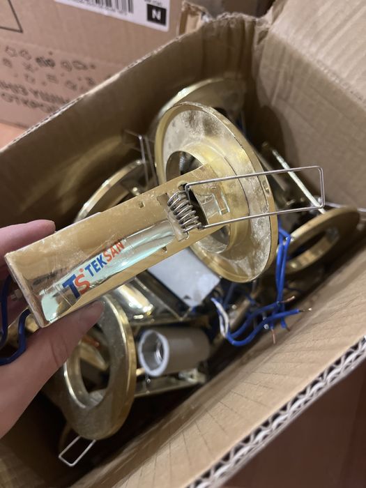 Споты 16 штук Е14