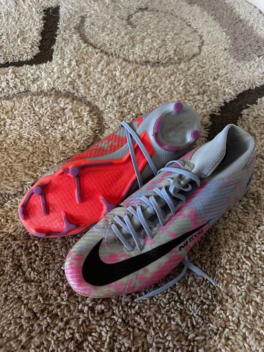 Футболни обувки Nike Mercurial EU42,5