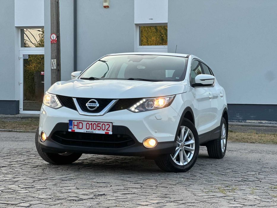 Nissan Qashqai 2WD*1.5 diesel*af.2017/luna 04*navigatie*factura+fiscal si nr.rosii*BiXenon