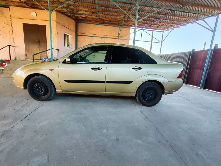 Автомашина Ford Focus 1998