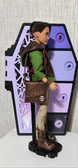 Хантэр Хансмэн, Эвер Афтер Хай