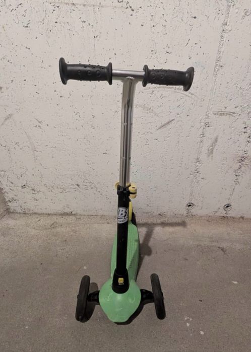 Vând trotinetă Dechatlon 2-5 ani.