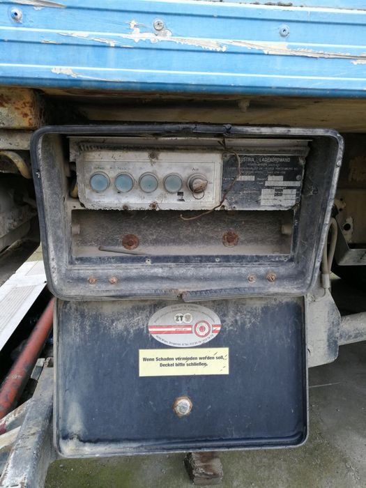 Продавам падащ борд от Мерцедес