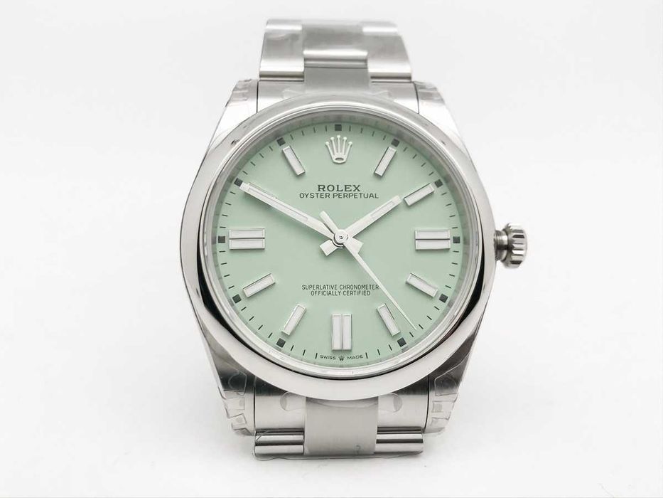 Rolex Oyster Perpetual 41mm 134300 Pistachio Green – мъжки часовник – реални снимки