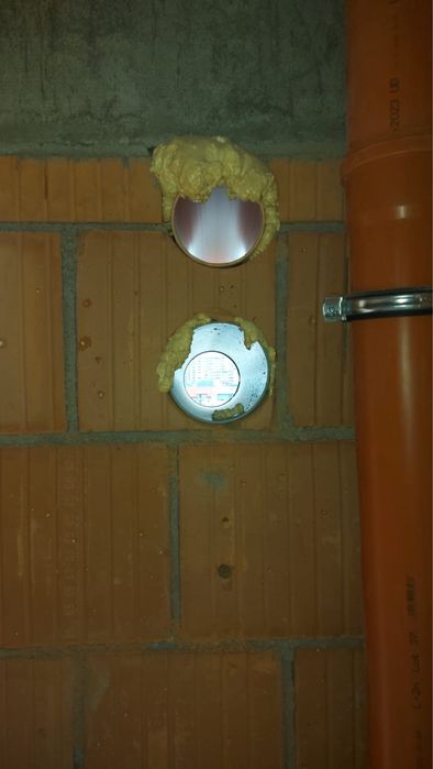 Gaură hota centrala aerisire carotare 150lei