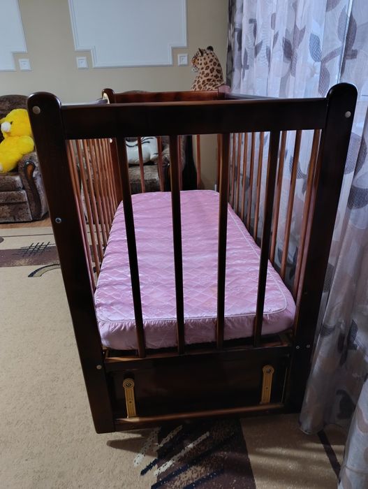 Детская кроватка ( манеж )