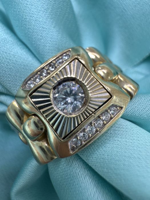 Золотая печатка 585