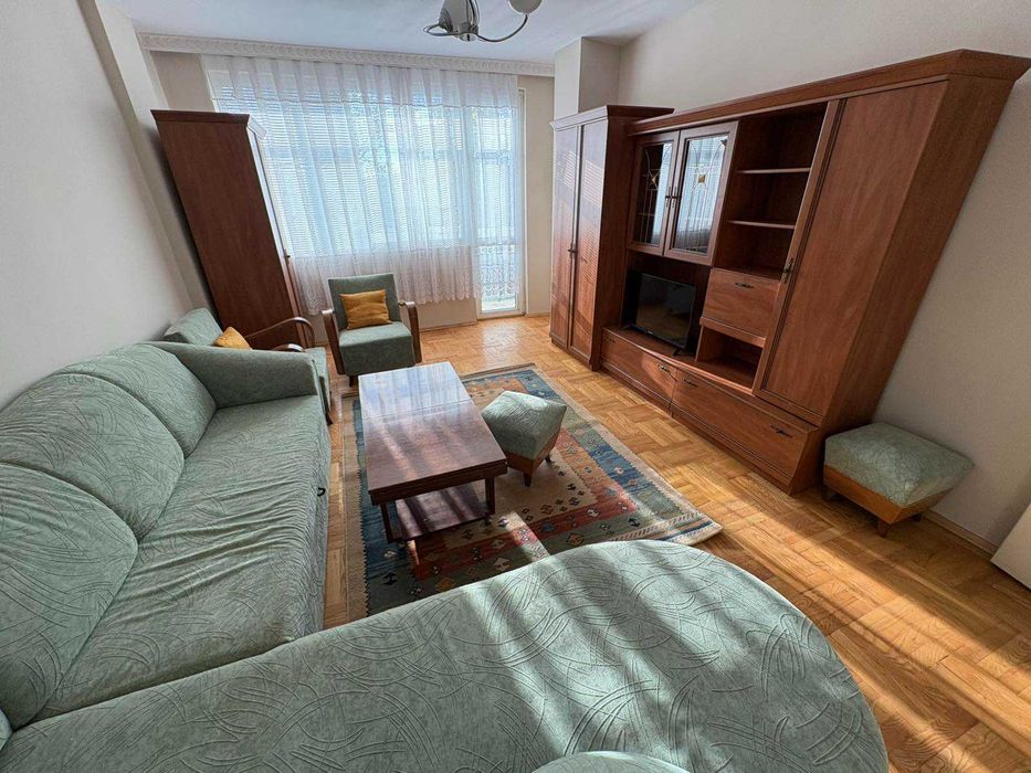 Дава се под наем Тристаен апартамент в Добрич, ЖП Гара - 80 кв.м за 357 € - Снимка #2