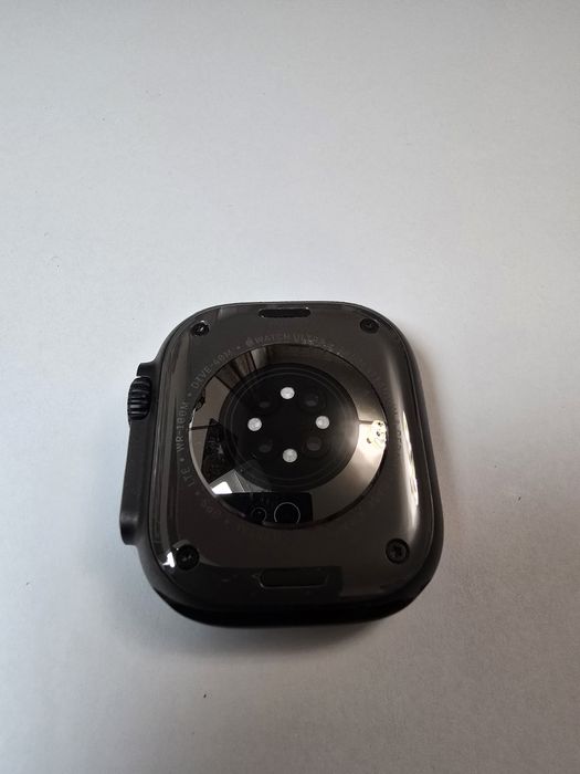 Apple Watch Ultra 2 Black Satin-Titanium Milanese Loop-Baterie 100%