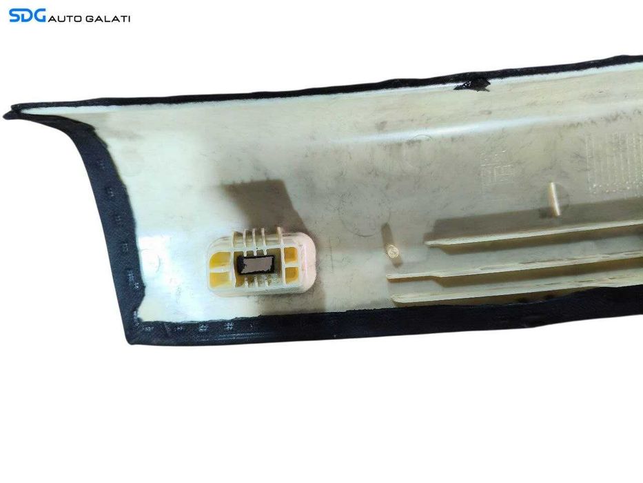 Ornament Stalp BMW Seria 3 E90 2004 - 2011 Cod 51437058331 [LR1920]