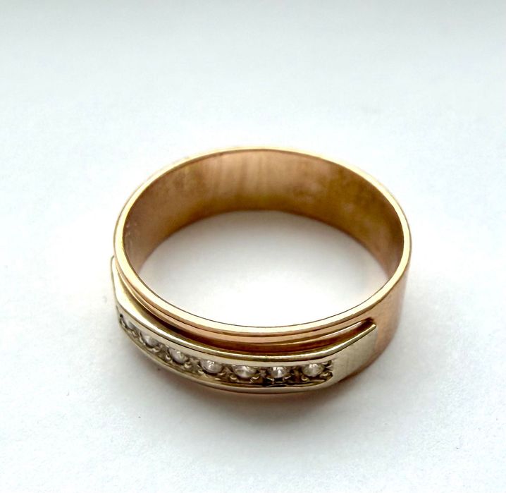 Златен пръстен 14к з 7 натурални брилианти 0,09к, 3/5