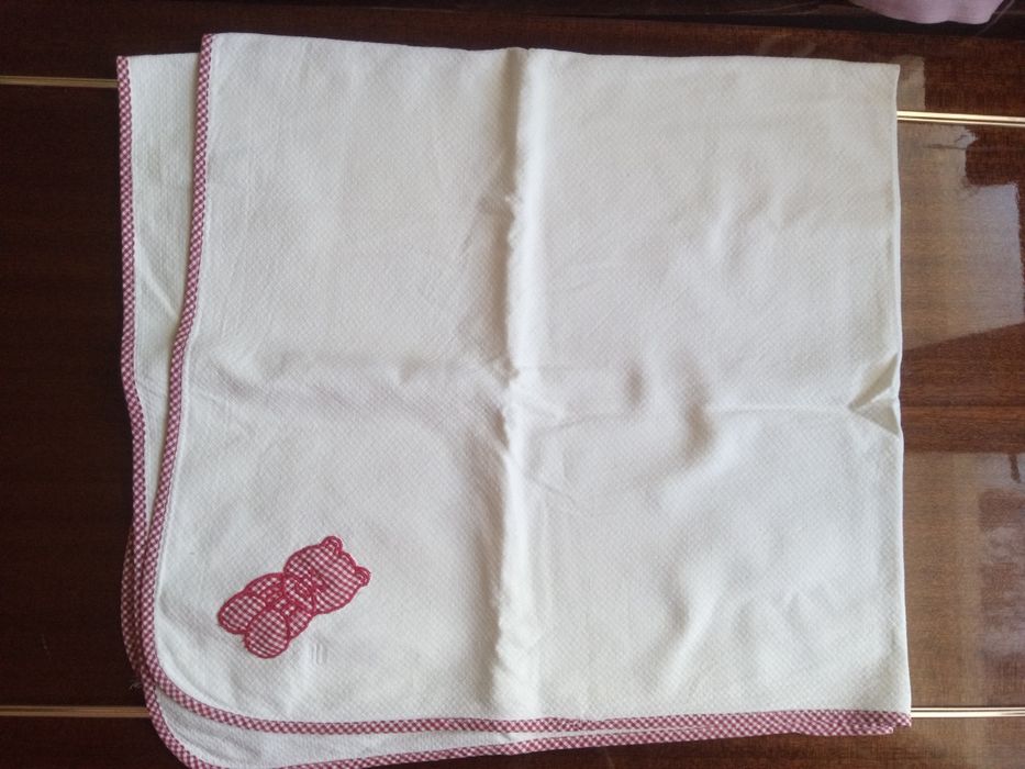 Пелена с апликация мече