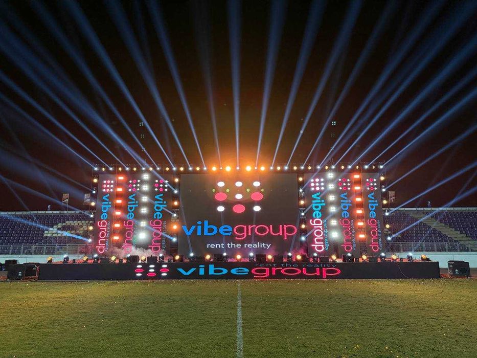 Led ekran sfatli arenda