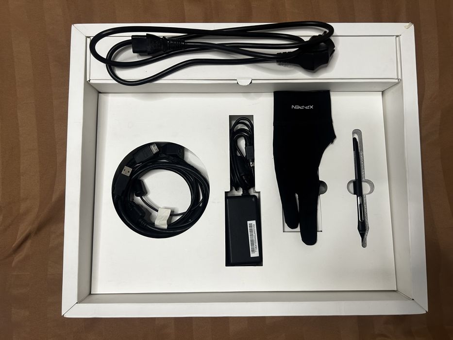 Vand tableta grafica Wacom Cintiq 16