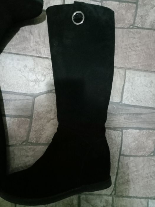 Продам зимние сапоги