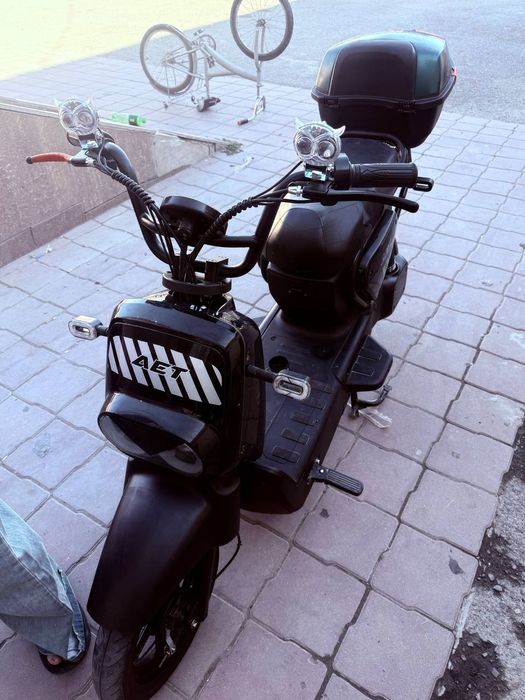 Электроскутер танк 109