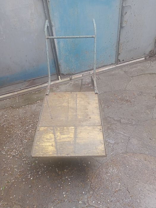 Тележку.     Продам