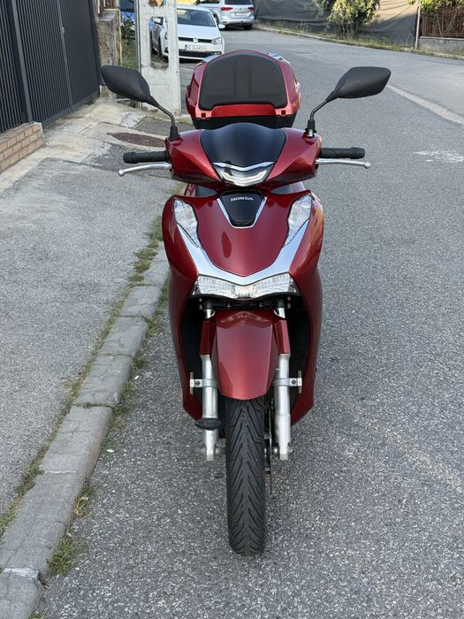 Honda SH  125 ABS fata-spate