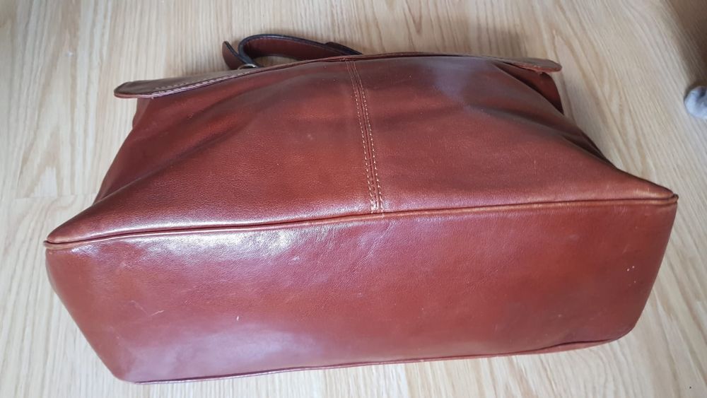 Geantă de damă din piele naturală