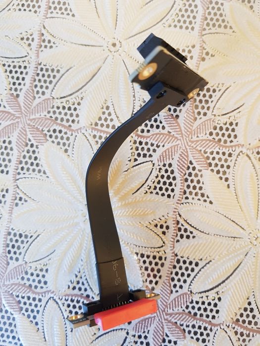 Удължителен кабел за дънната платка