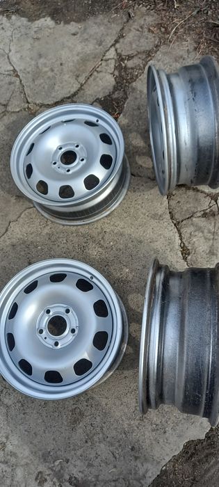 Продам стальные диски R 16 (5×114)