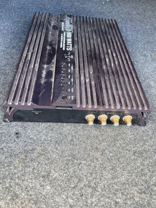 Усилвател  600w