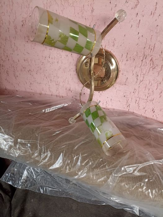 Продам Люстру в дом