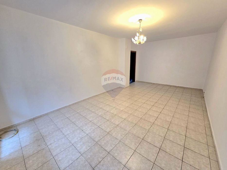 Продава се Двустаен апартамент в Варна, Младост 1 - 62 кв.м за 1003 €/кв.м - Снимка #1