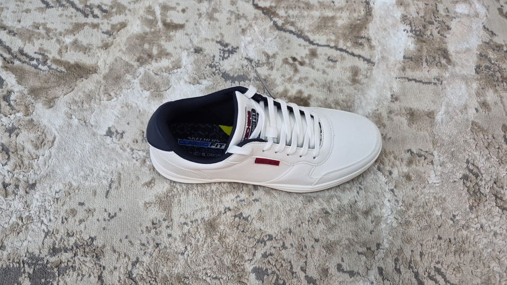 Skechers новые срочно ‼️