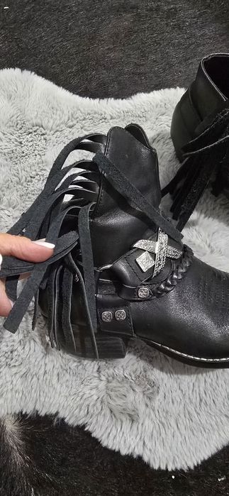 Ciocate piele dama scurte pina la glezne. Gino rossi