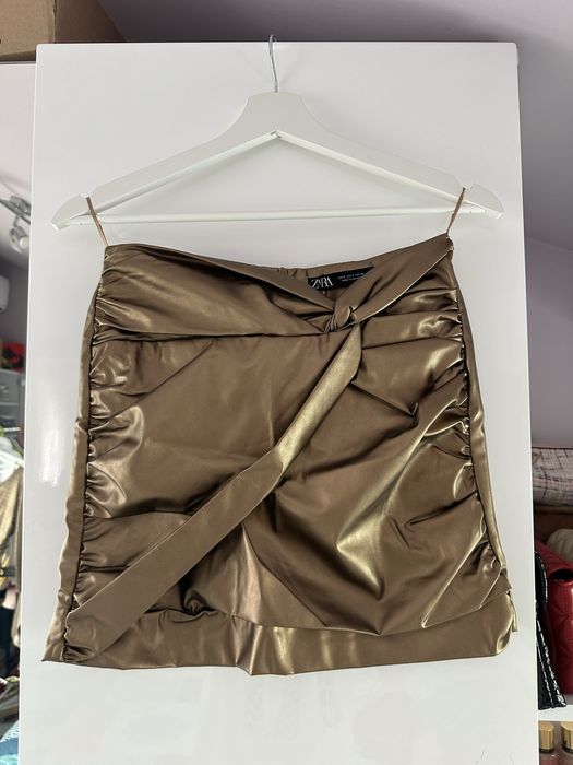 Дамски дрехи и аксесоари на Zara нови с етикети ( XS, S и M)