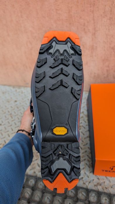 Tecnica Ски обувки за пантене