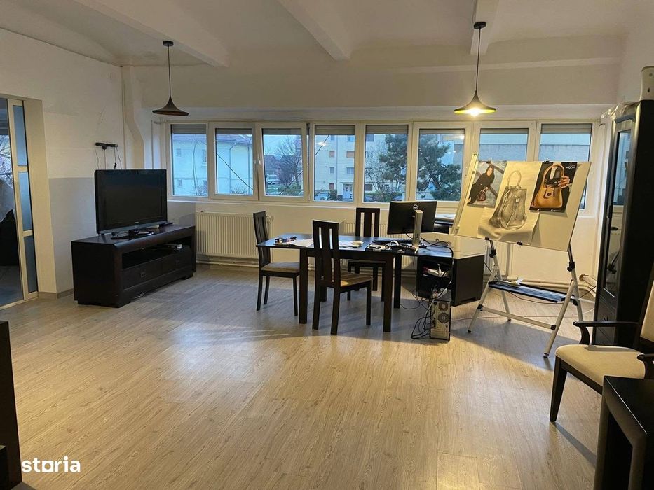 De Vânzare sau Închiriere 
Spatiu Comercial/ Administrativ P+1E