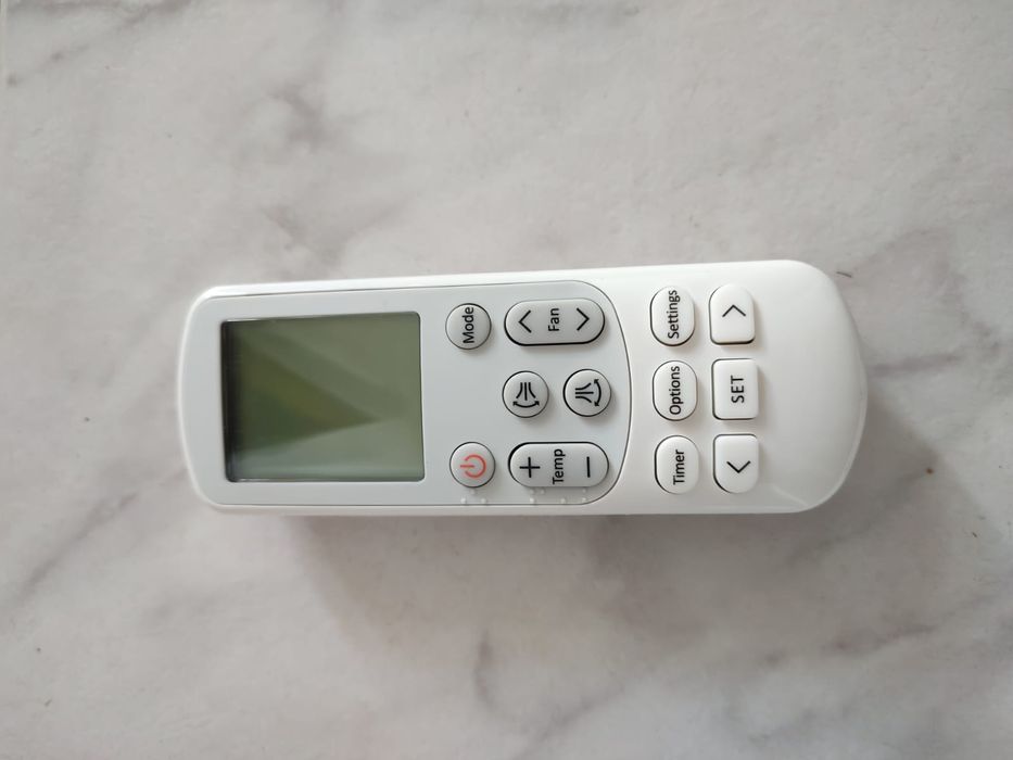 Vând telecomenzi aer condiționat, stare foarte buna!!!