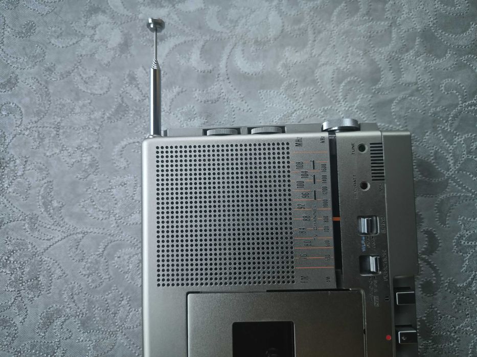 Радиоприемник Sony CFM-800