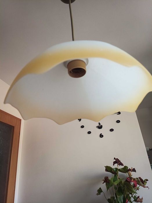 Употребяван абажур със стъклен плафон - Отлично състояние, изгодно