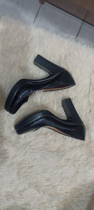 продам туфли женские