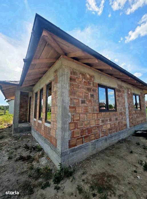 De vanzare casa noua, suprafata construita 100mp, teren 500mp,3 camere