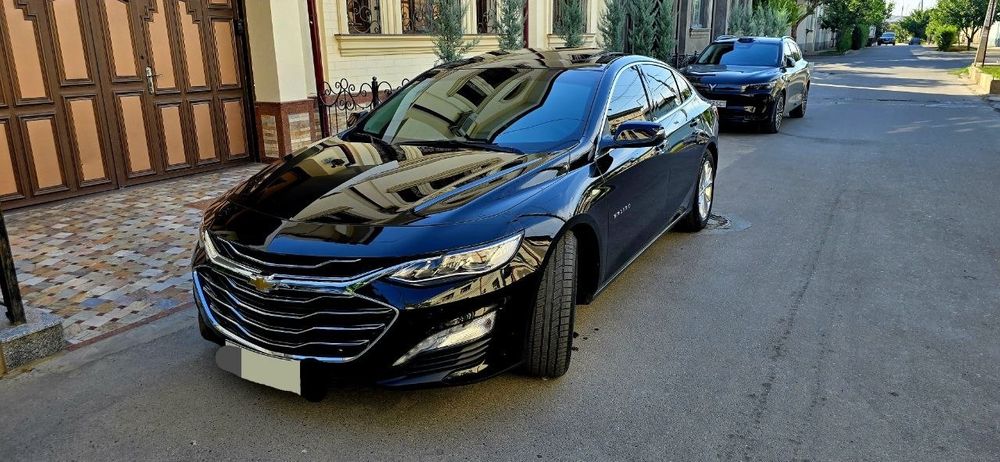 Malibu 2 2022 premier qora kraska tozza full navarot  srochna sotiladi