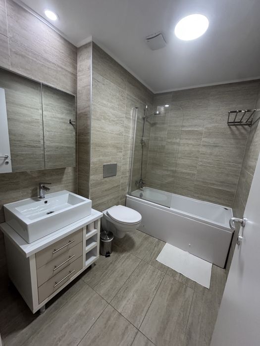 Apartament Spatios 3 camere Cosmopolis