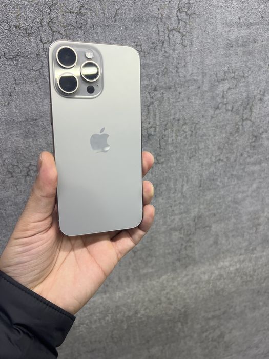 iPhone 15pro max idalniy holatda 84% yomks 256ГБ