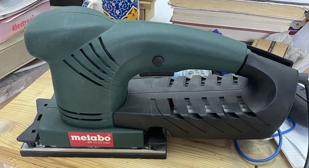 Плоскошлифовальная машинка