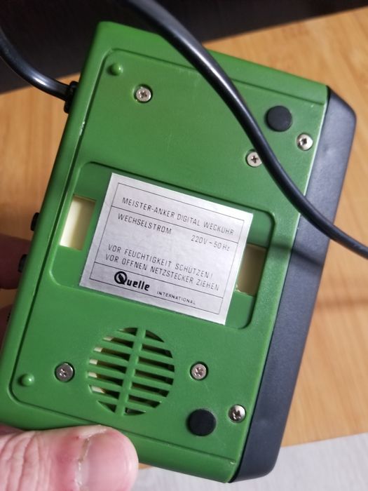 Ceas Electronic Camera