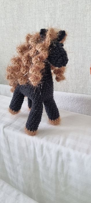 Лошадки, игрушки ручной работы