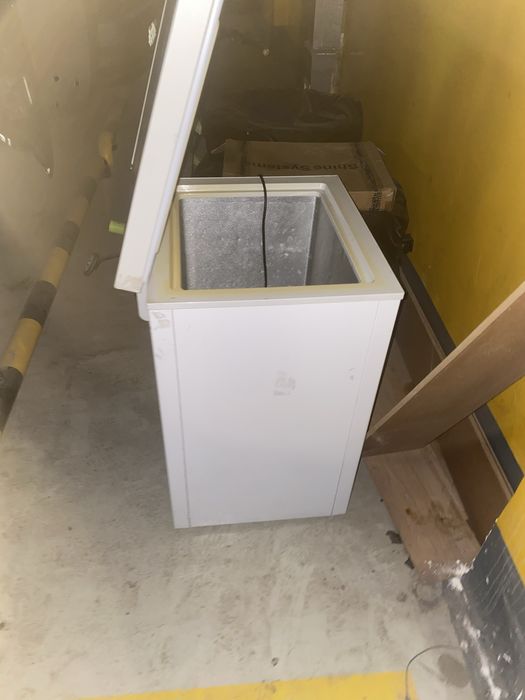 Продается морозильник, отлично морозит