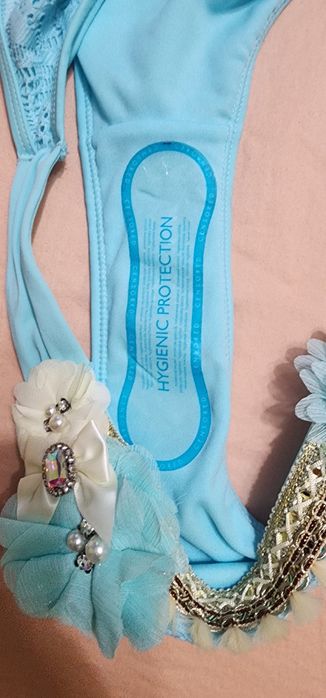 Ефектен Син Бански с Цветя