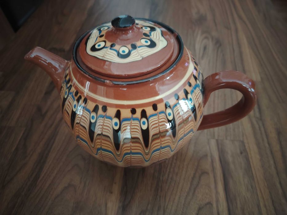 Чайник троянска керамика