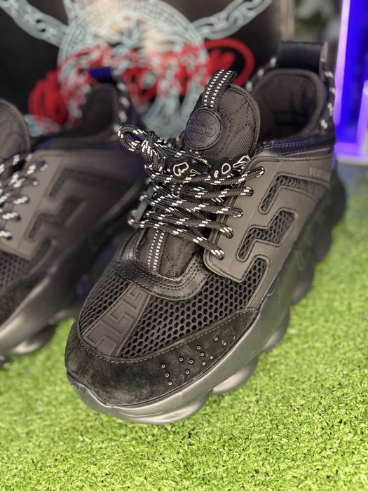 Adidasi Chain Reaction