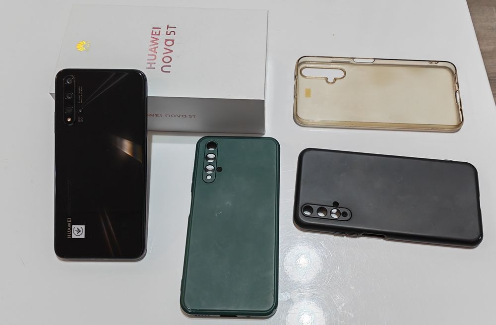 Продавам Huawei Nova 5T