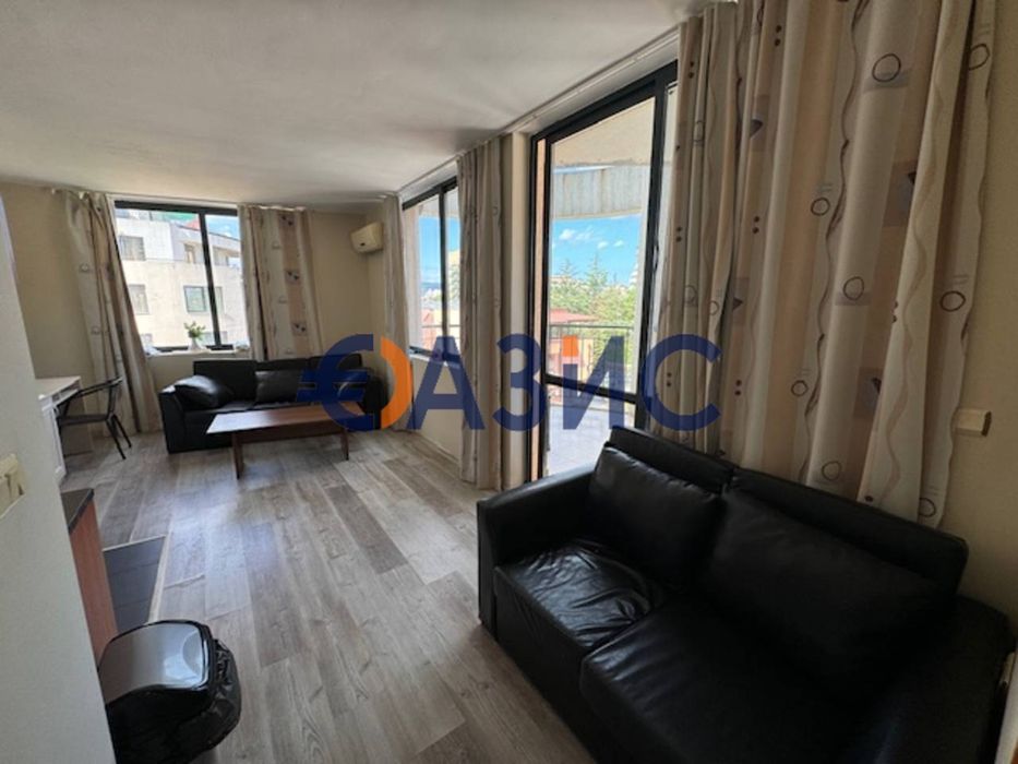 Продава се Тристаен апартамент в к.к. Слънчев бряг - 113 кв.м за 406 €/кв.м - Снимка #2